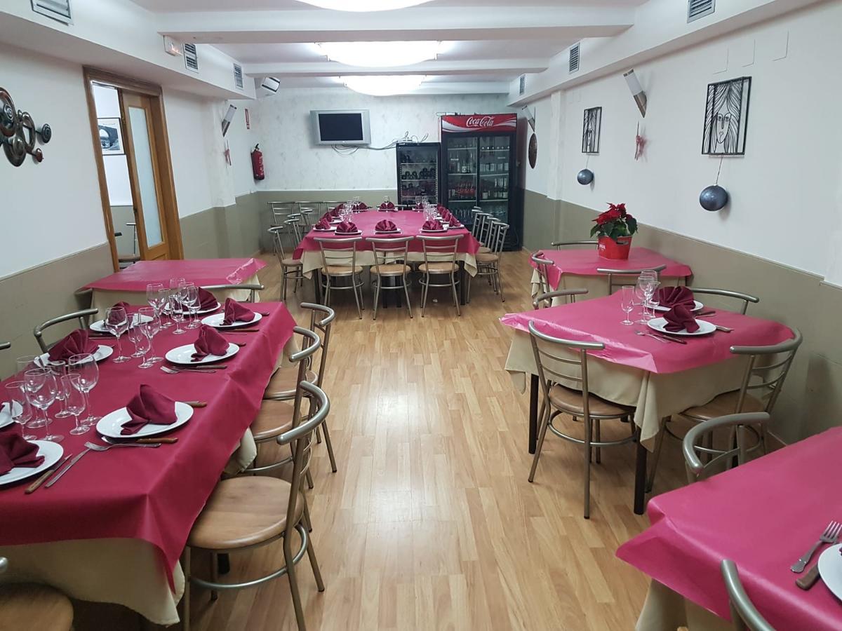 Hostal El Busto Теруель Екстер'єр фото