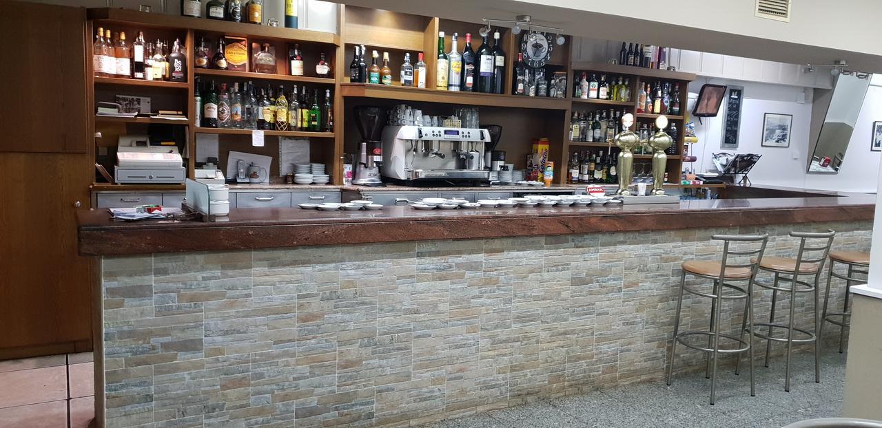 Hostal El Busto Теруель Екстер'єр фото